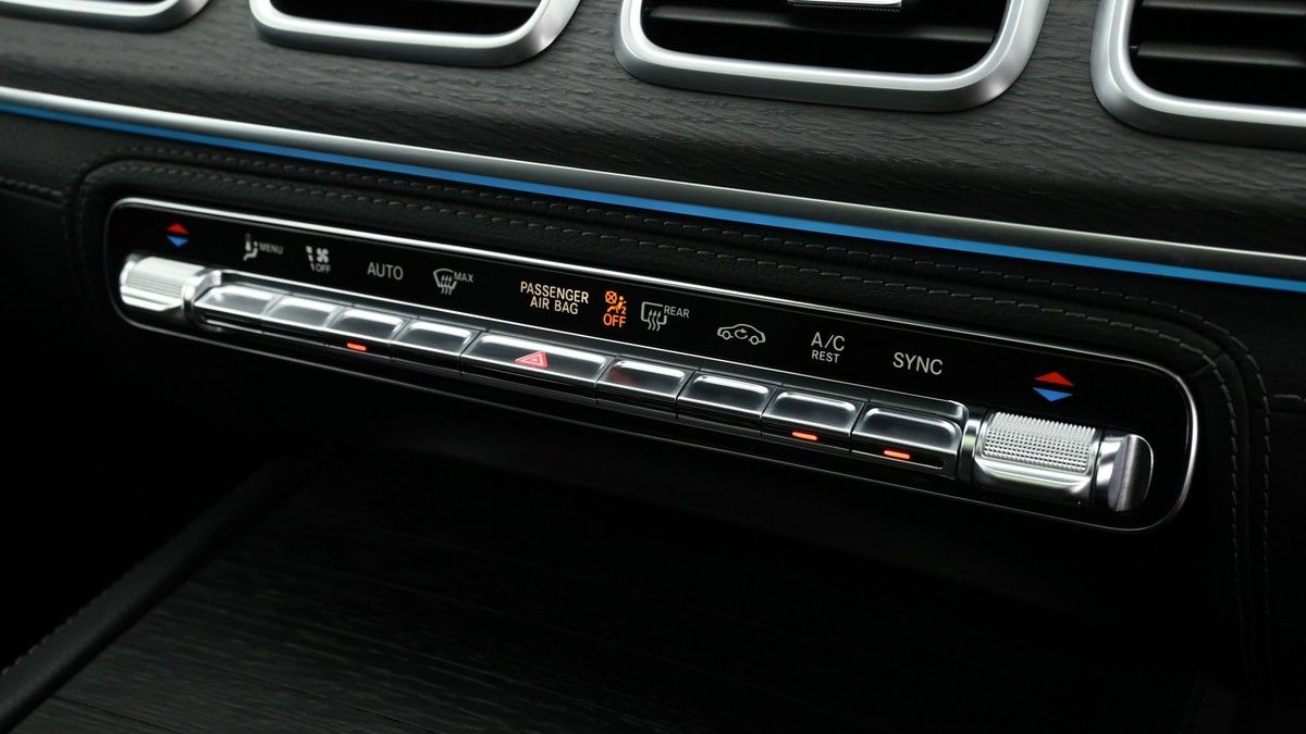 Mercedes-Benz GLE Image 12