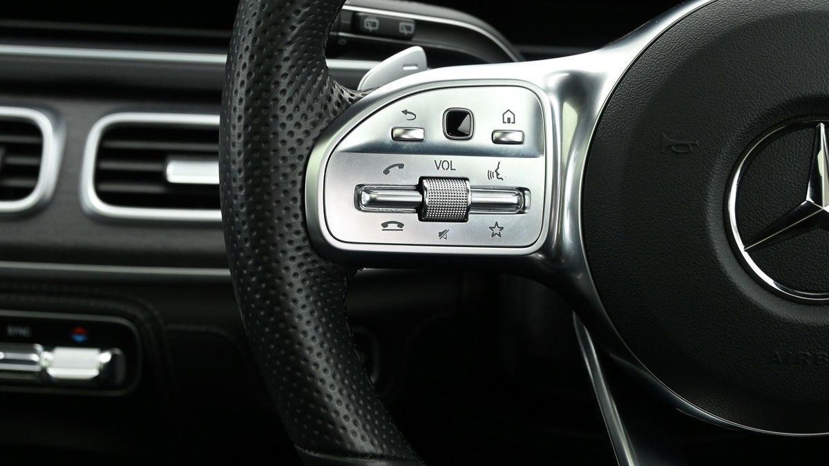 Mercedes-Benz GLE Image 15
