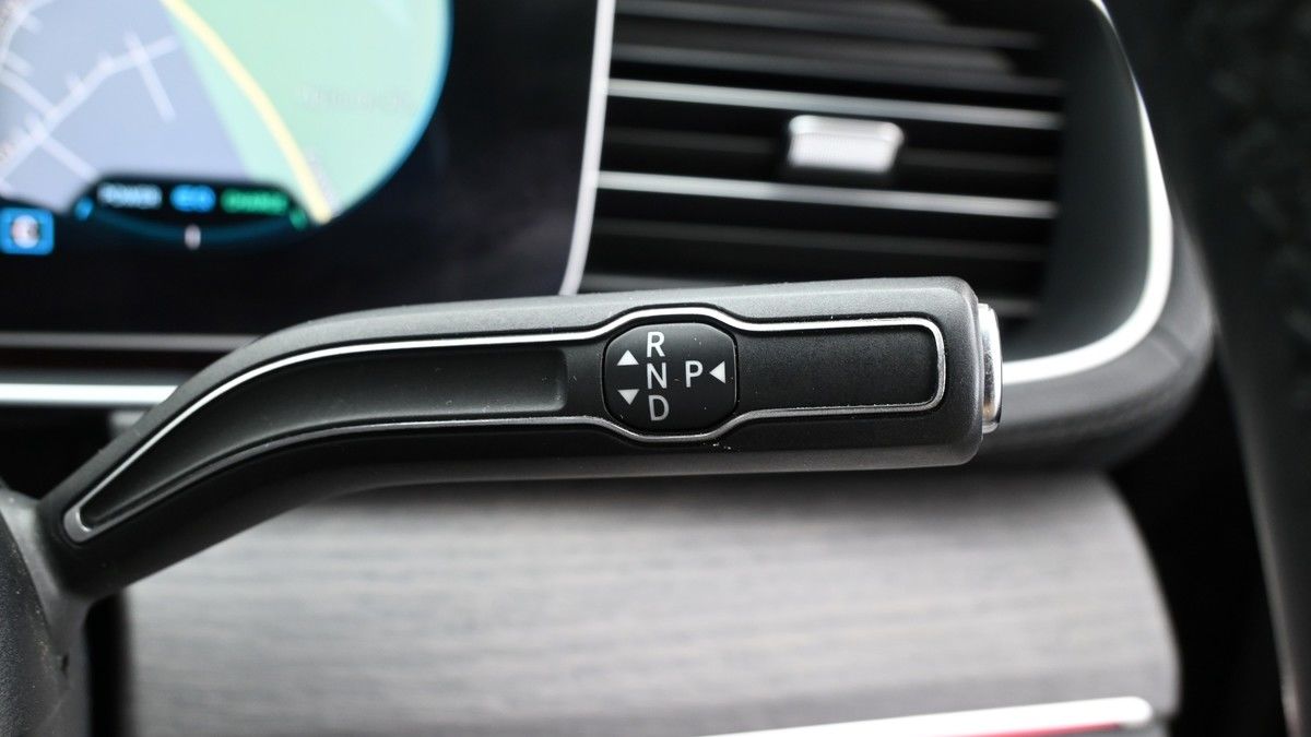 Mercedes-Benz GLE Image 2