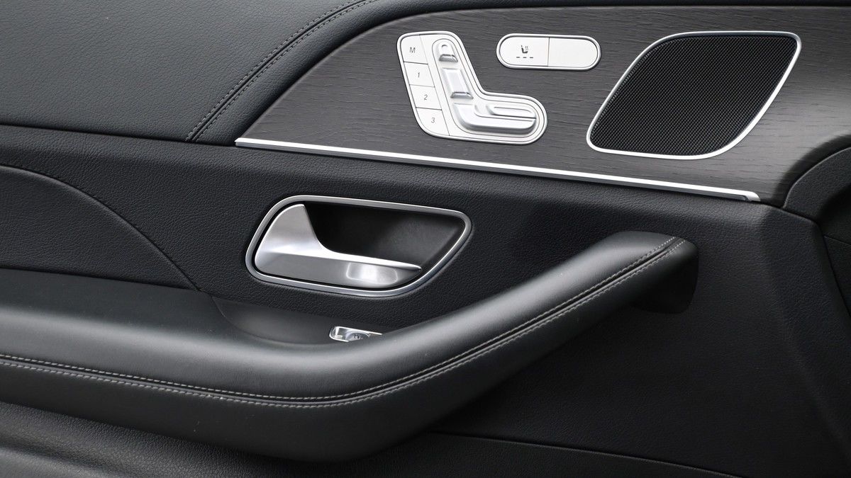 Mercedes-Benz GLE Image 13