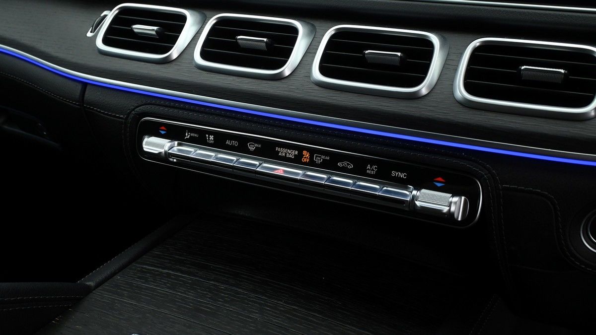 Mercedes-Benz GLE Image 11