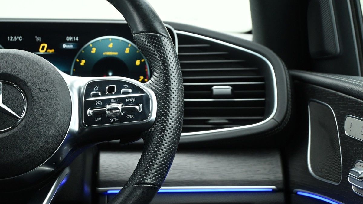 Mercedes-Benz GLE Image 15