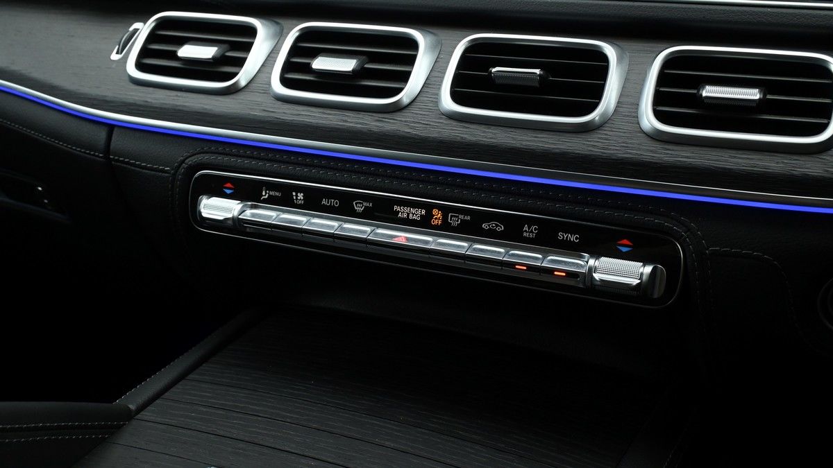 Mercedes-Benz GLE Image 11