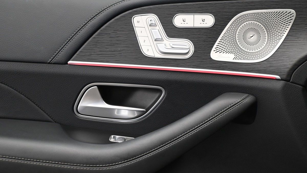 Mercedes-Benz GLE Image 13