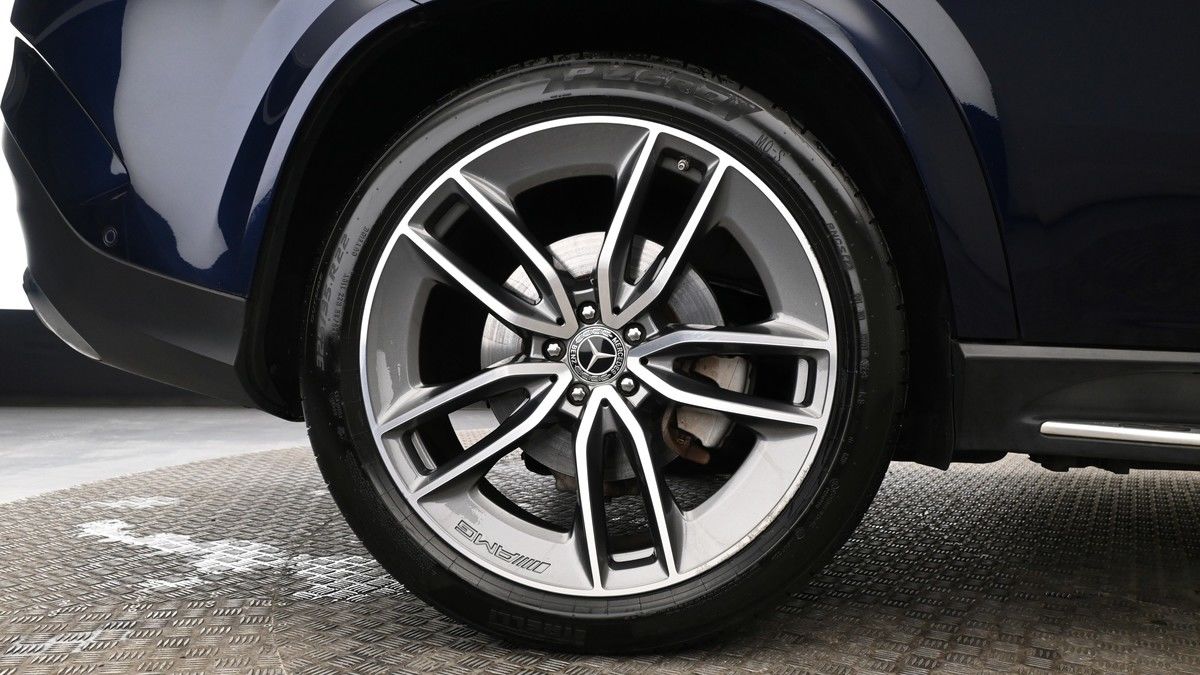 Mercedes-Benz GLE Image 9