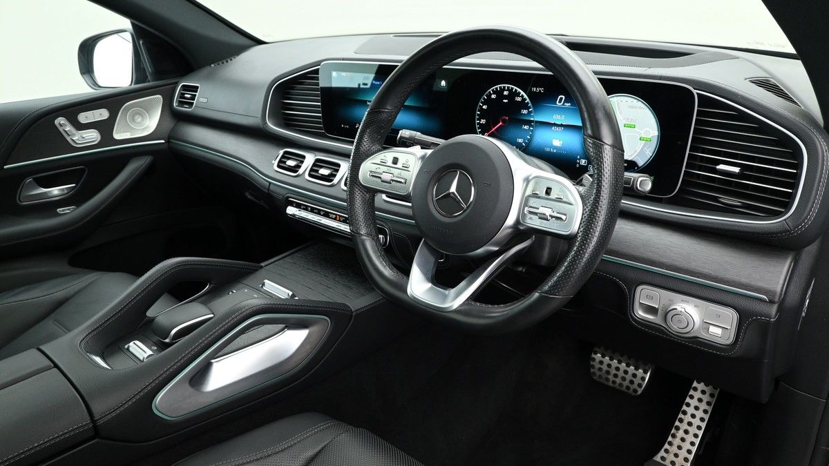 Mercedes-Benz GLE Image 3