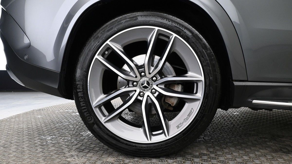 Mercedes-Benz GLE Image 9