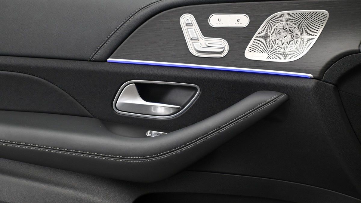 Mercedes-Benz GLE Image 13
