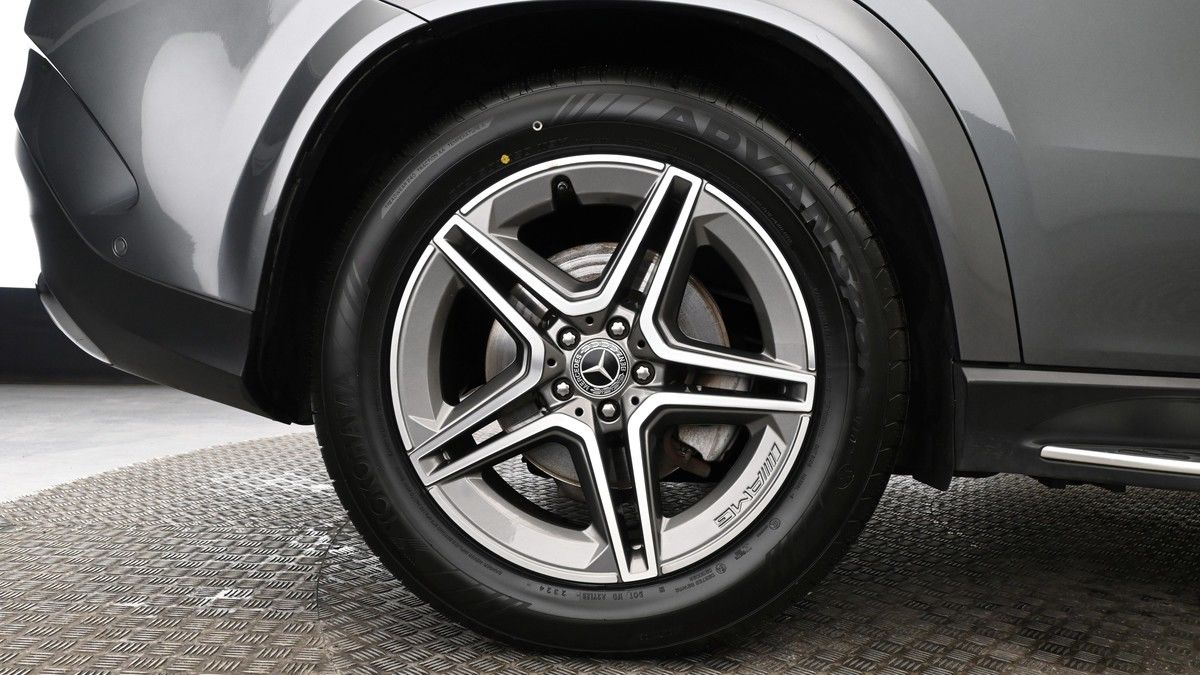 Mercedes-Benz GLE Image 9