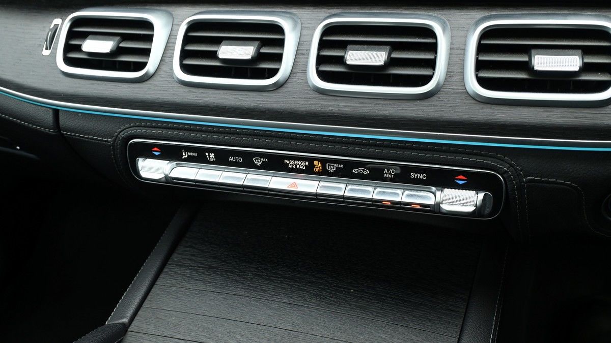 Mercedes-Benz GLE Image 12