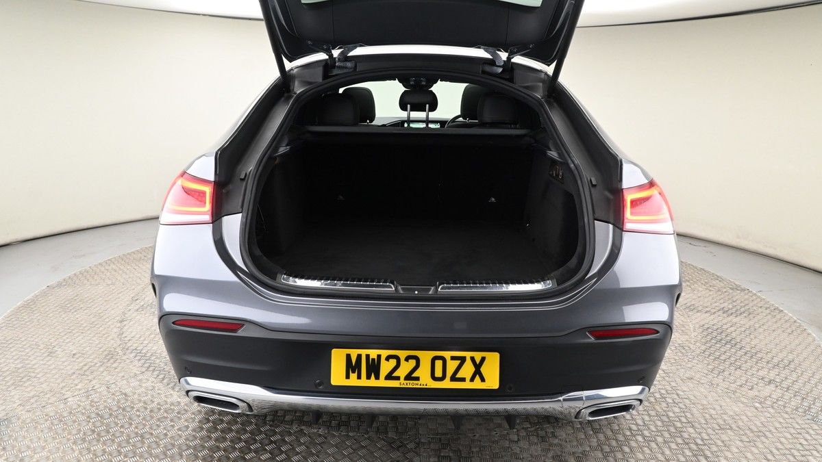 Mercedes-Benz GLE Image 10
