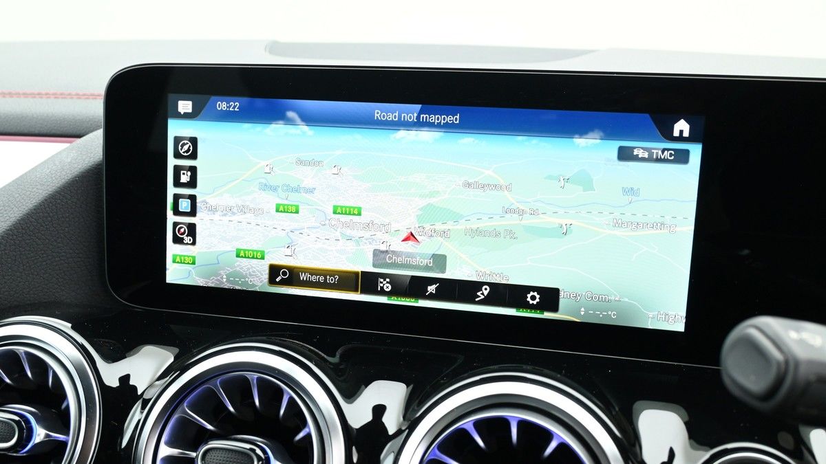 Mercedes-Benz EQA Image 11