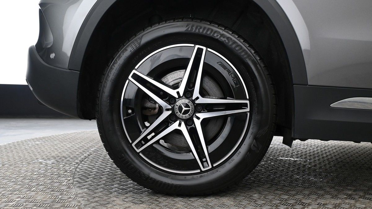 Mercedes-Benz EQA Image 9