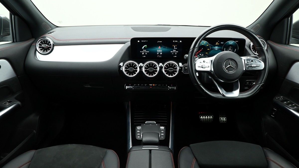 Mercedes-Benz EQA Image 14