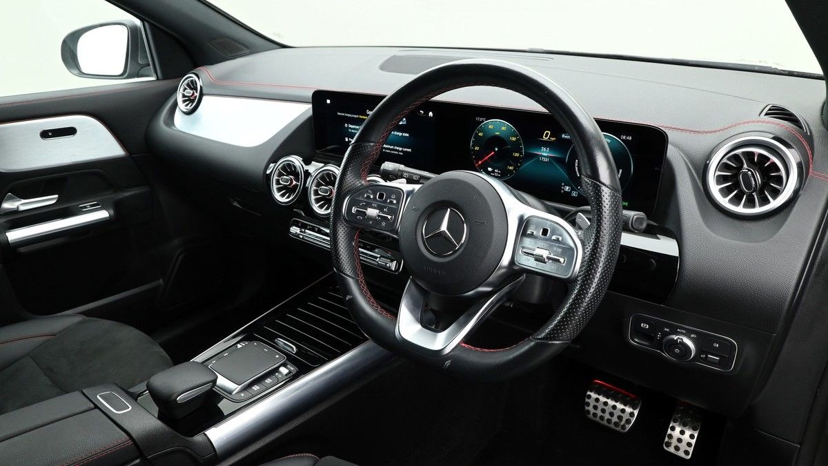 Mercedes-Benz EQA Image 3