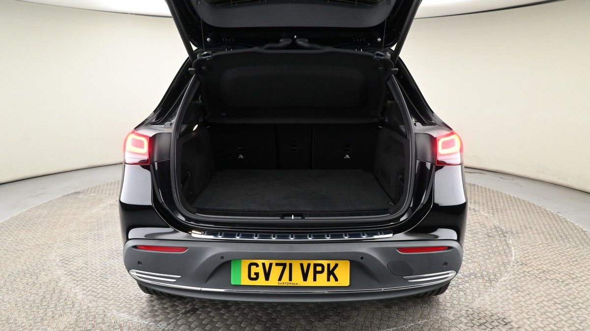 Mercedes-Benz EQA Image 10