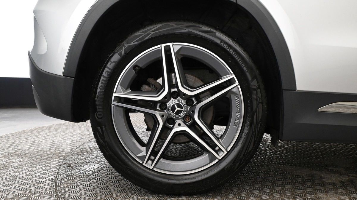Mercedes-Benz GLA Image 9