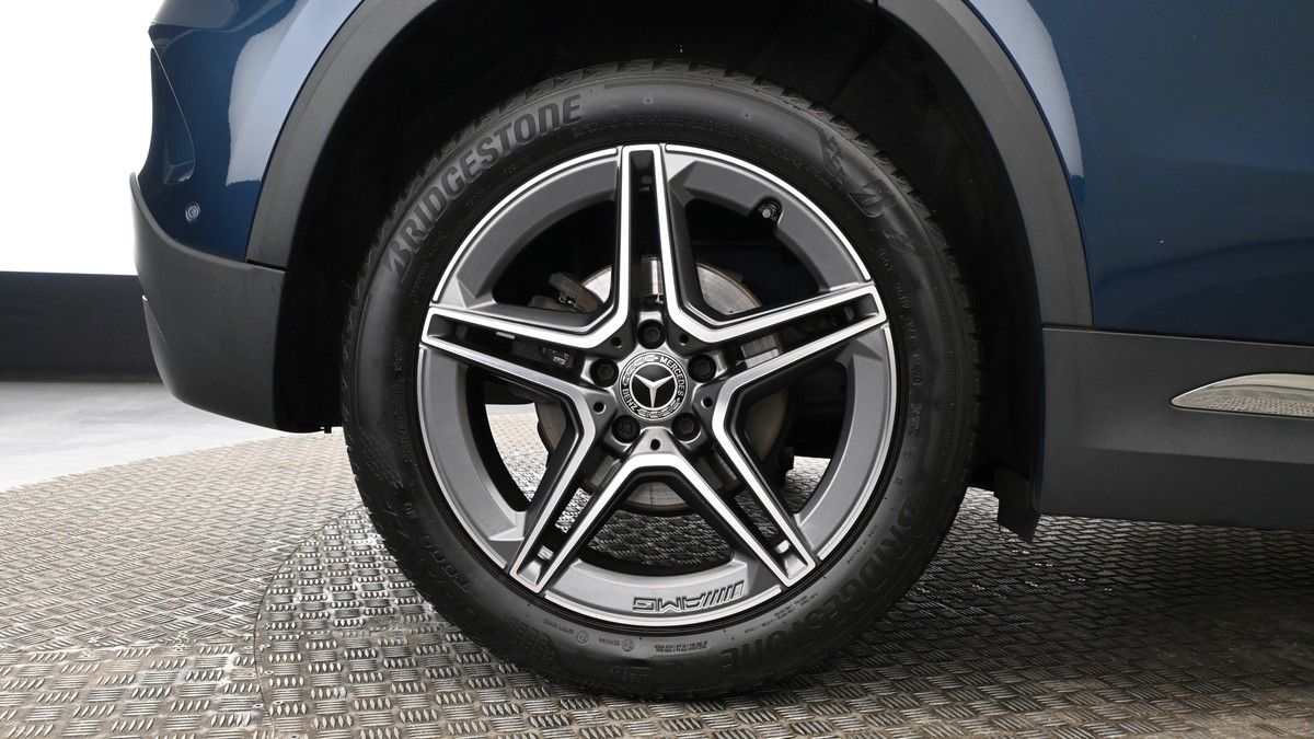Mercedes-Benz GLA Image 9