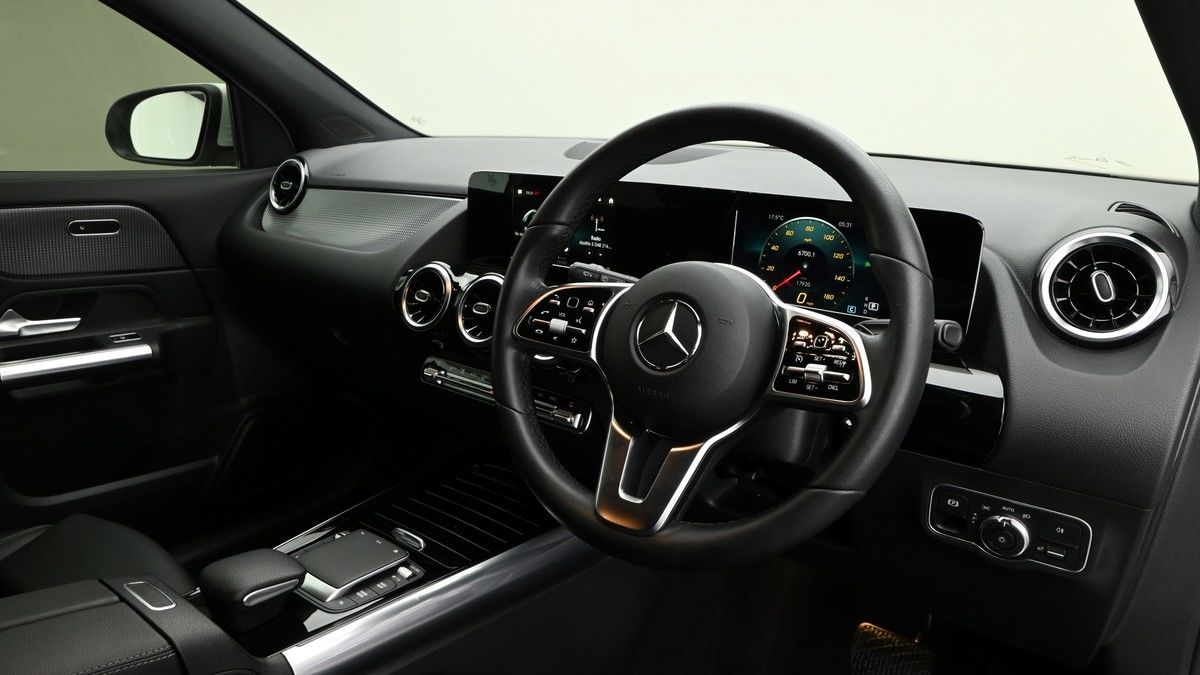 Mercedes-Benz GLA Class Image