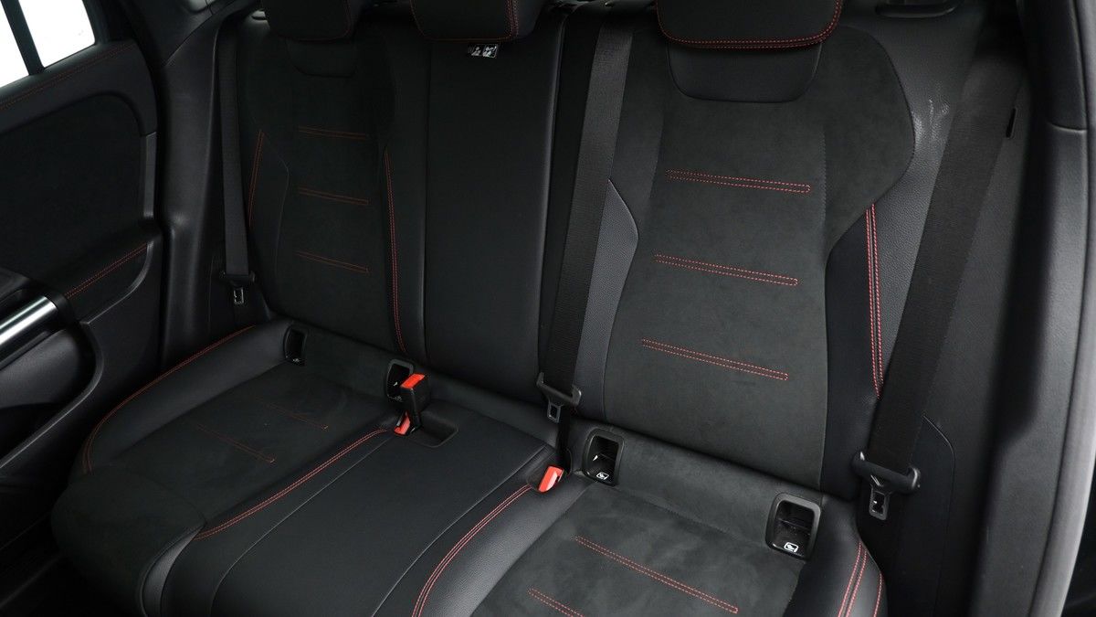 Mercedes-Benz GLA Image 4