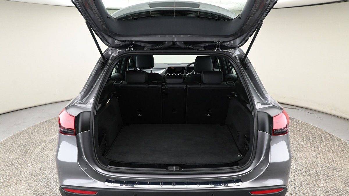 Mercedes-Benz GLA Image 9