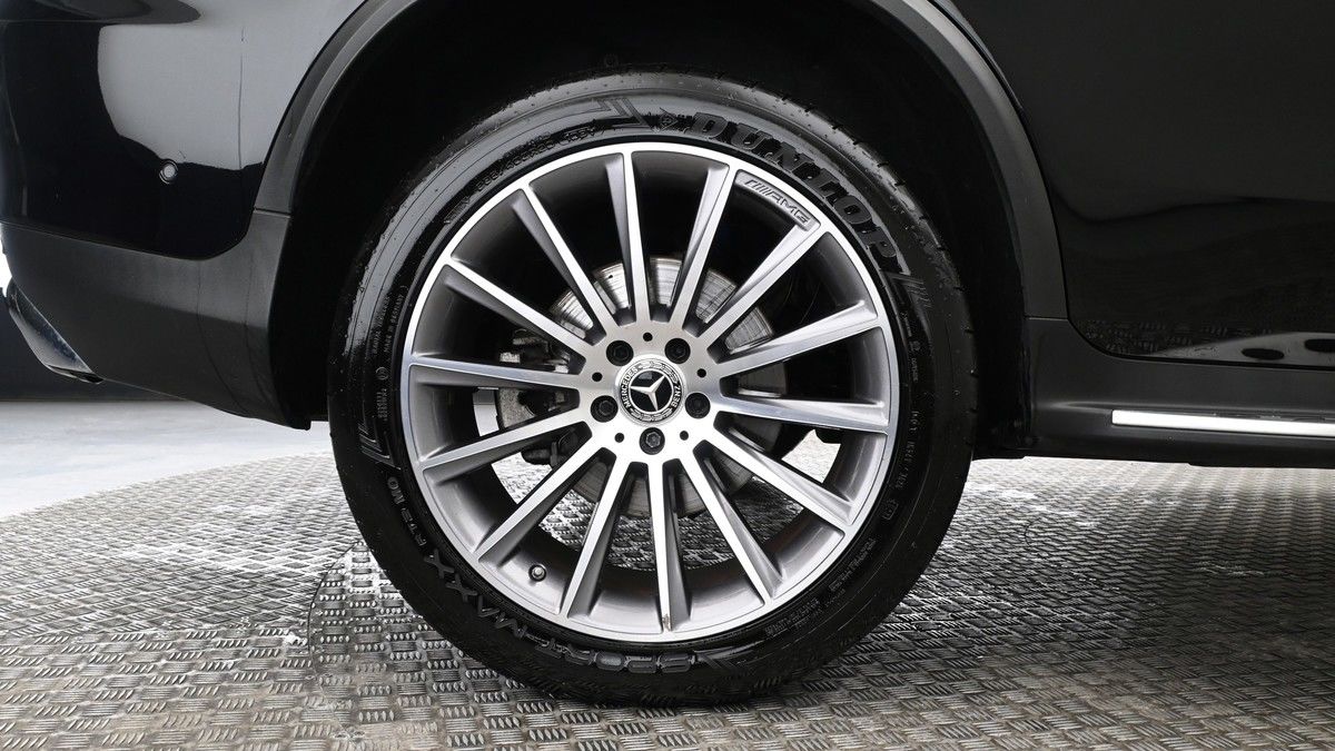 Mercedes-Benz GLC Image 9