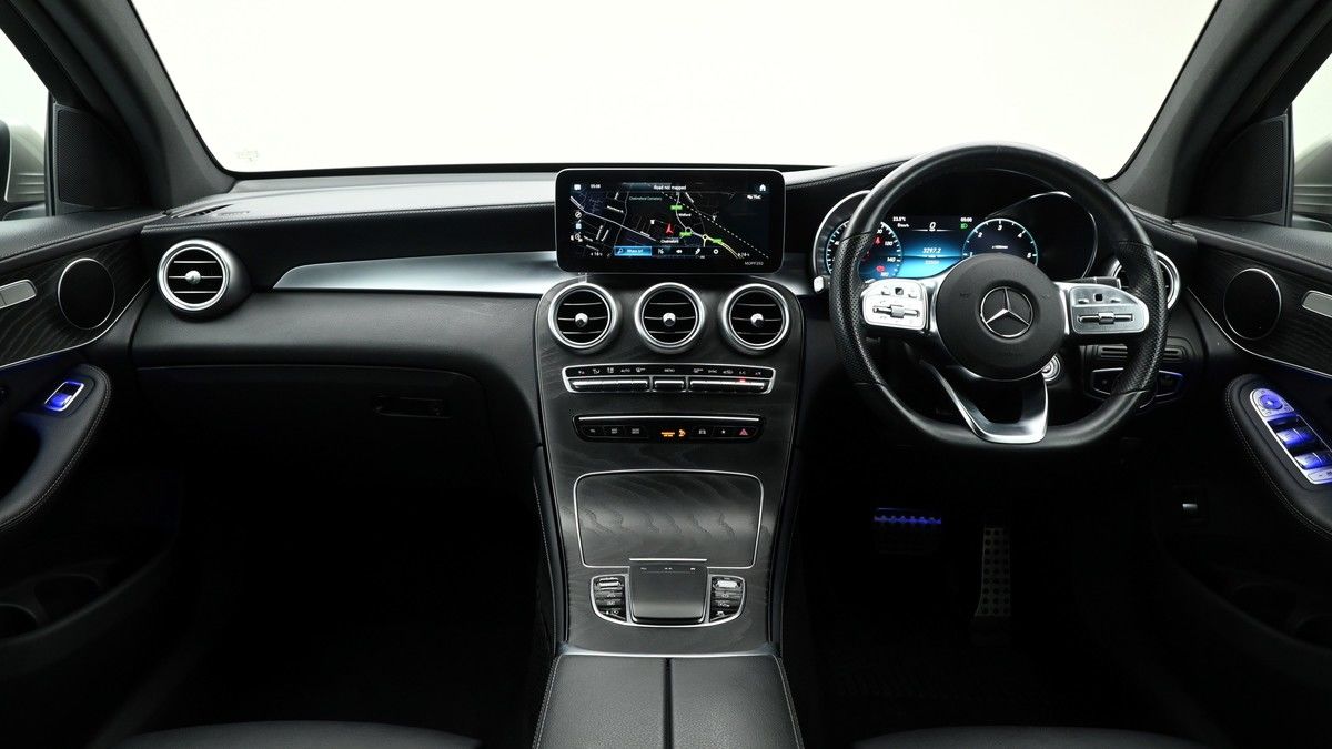 Mercedes-Benz GLC Image 13