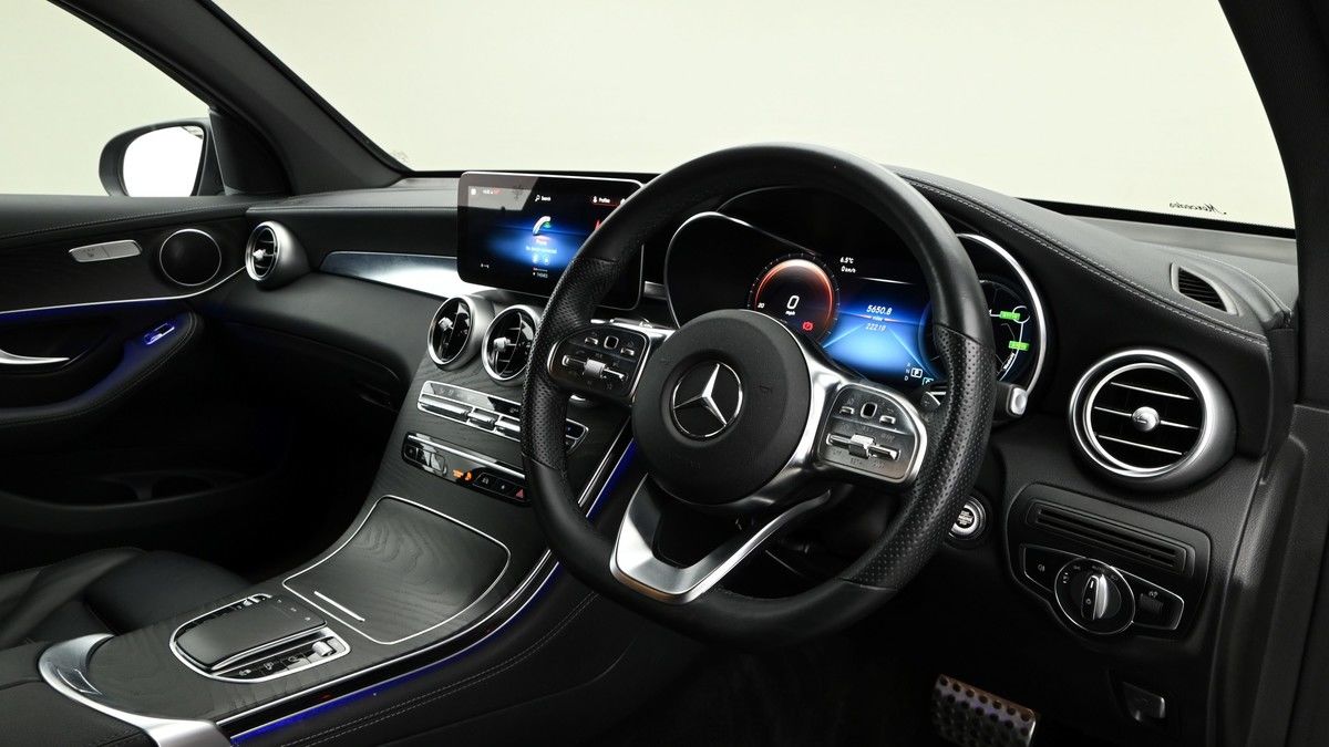 Mercedes-Benz GLC Image 4