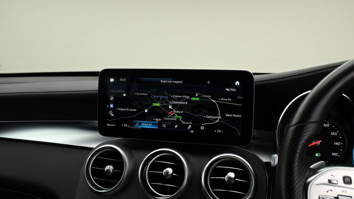 Mercedes-Benz GLC Image 10
