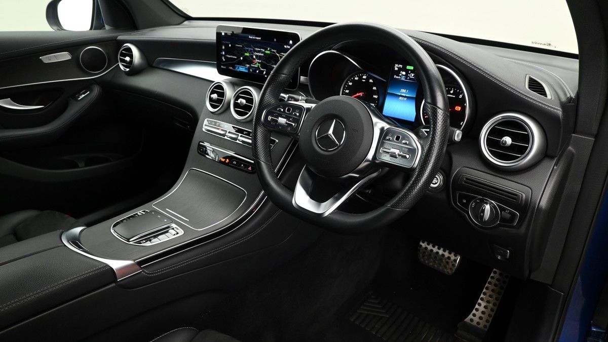 Mercedes-Benz GLC Image 2