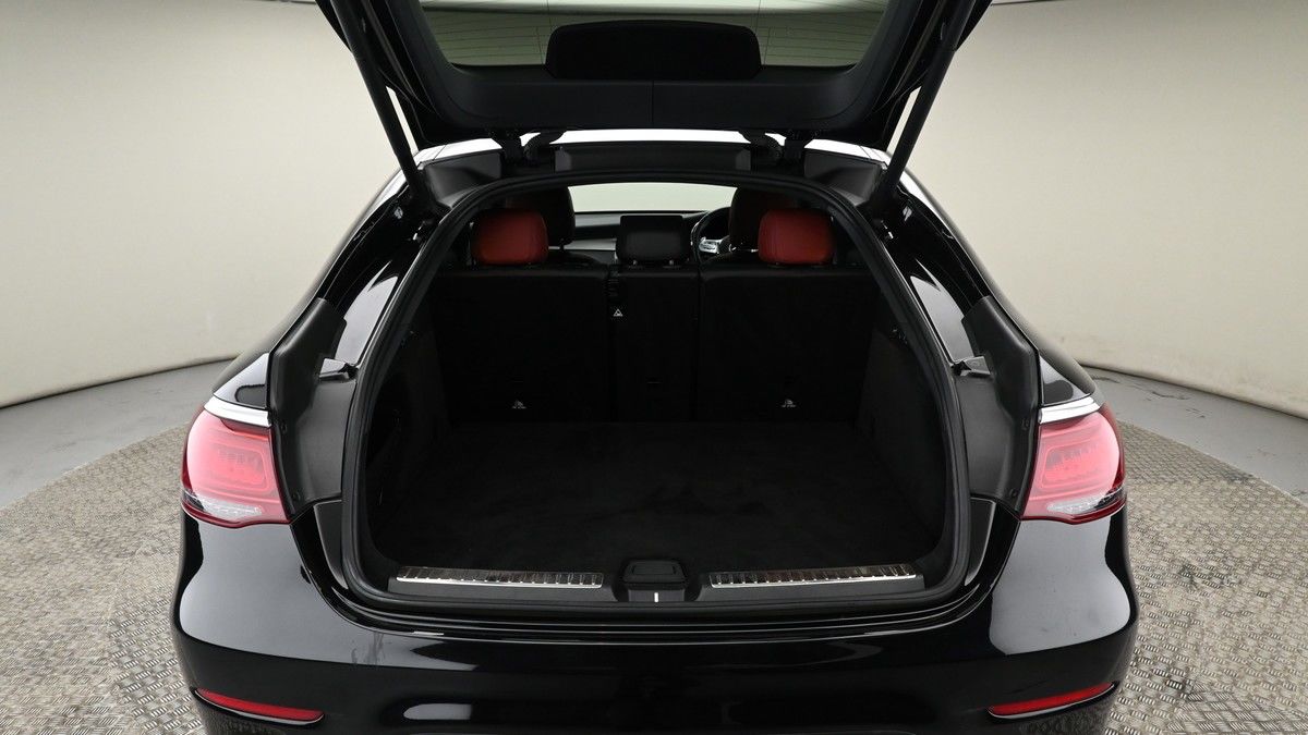 Mercedes-Benz GLC Image 10