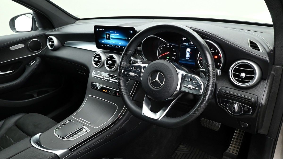 Mercedes-Benz GLC Image 3