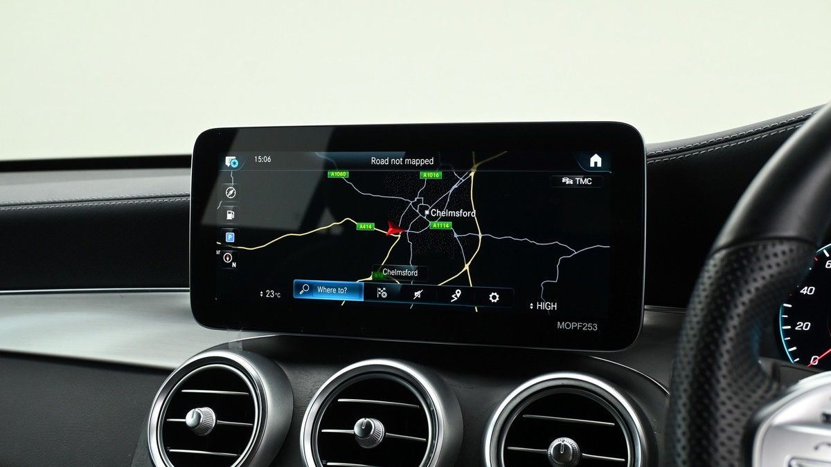 Mercedes-Benz GLC Image 10