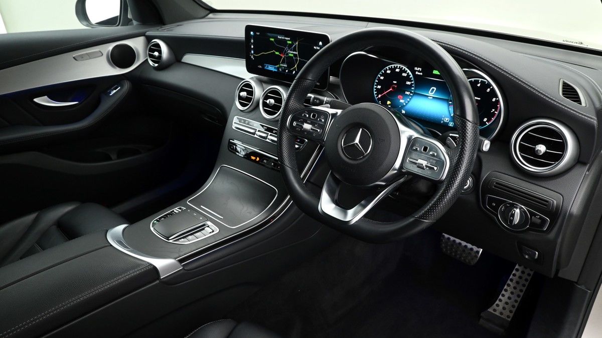 Mercedes-Benz GLC Image 2