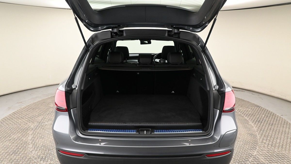 Mercedes-Benz GLC Image 10