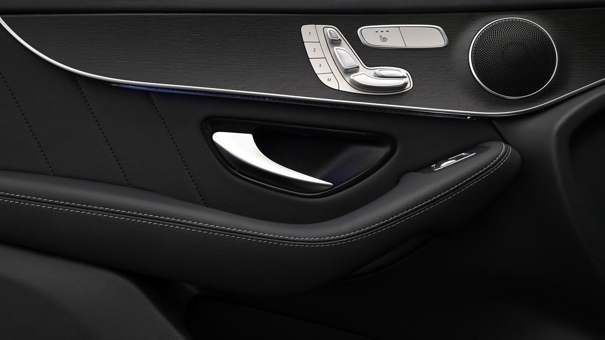 Mercedes-Benz GLC Image 13