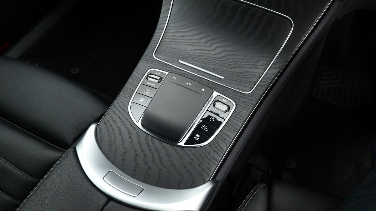 Mercedes-Benz GLC Image 2