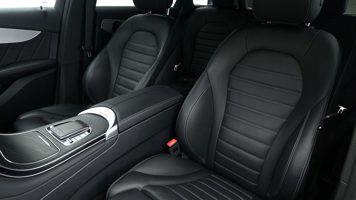 Mercedes-Benz GLC Image 4