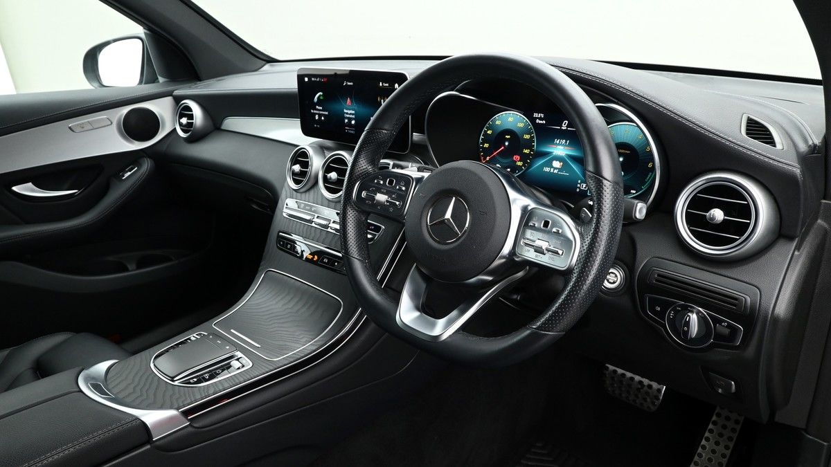 Mercedes-Benz GLC Image 3