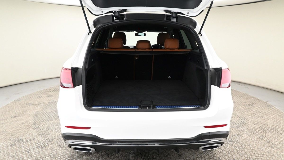 Mercedes-Benz GLC Image 10