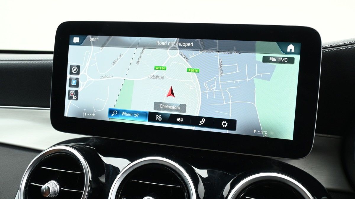 Mercedes-Benz GLC Image 11