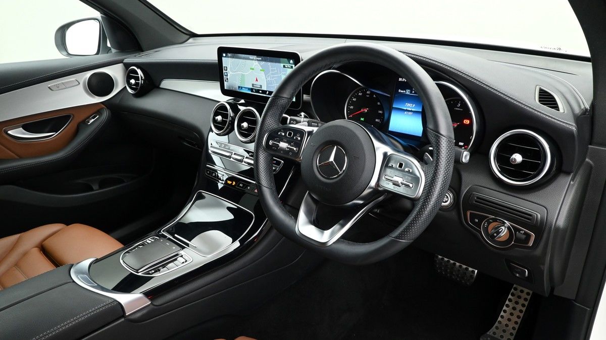 Mercedes-Benz GLC Image 3