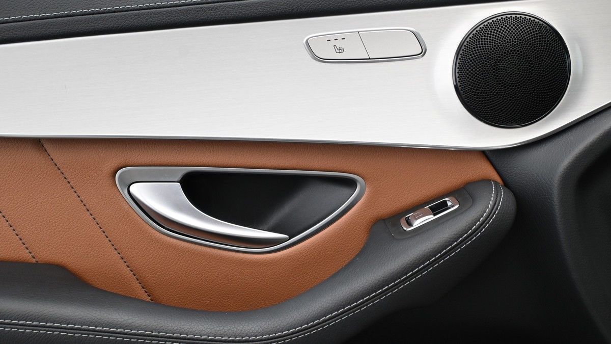 Mercedes-Benz GLC Image 13