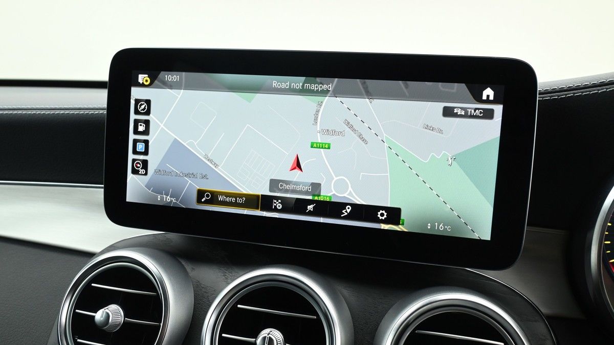 Mercedes-Benz GLC Image 11