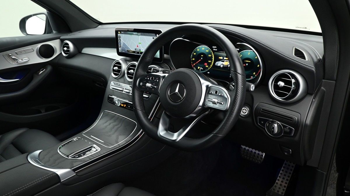 Mercedes-Benz GLC Image 3