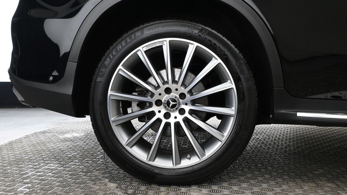 Mercedes-Benz GLC Image 9