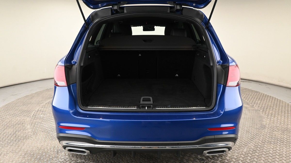 Mercedes-Benz GLC Image 10