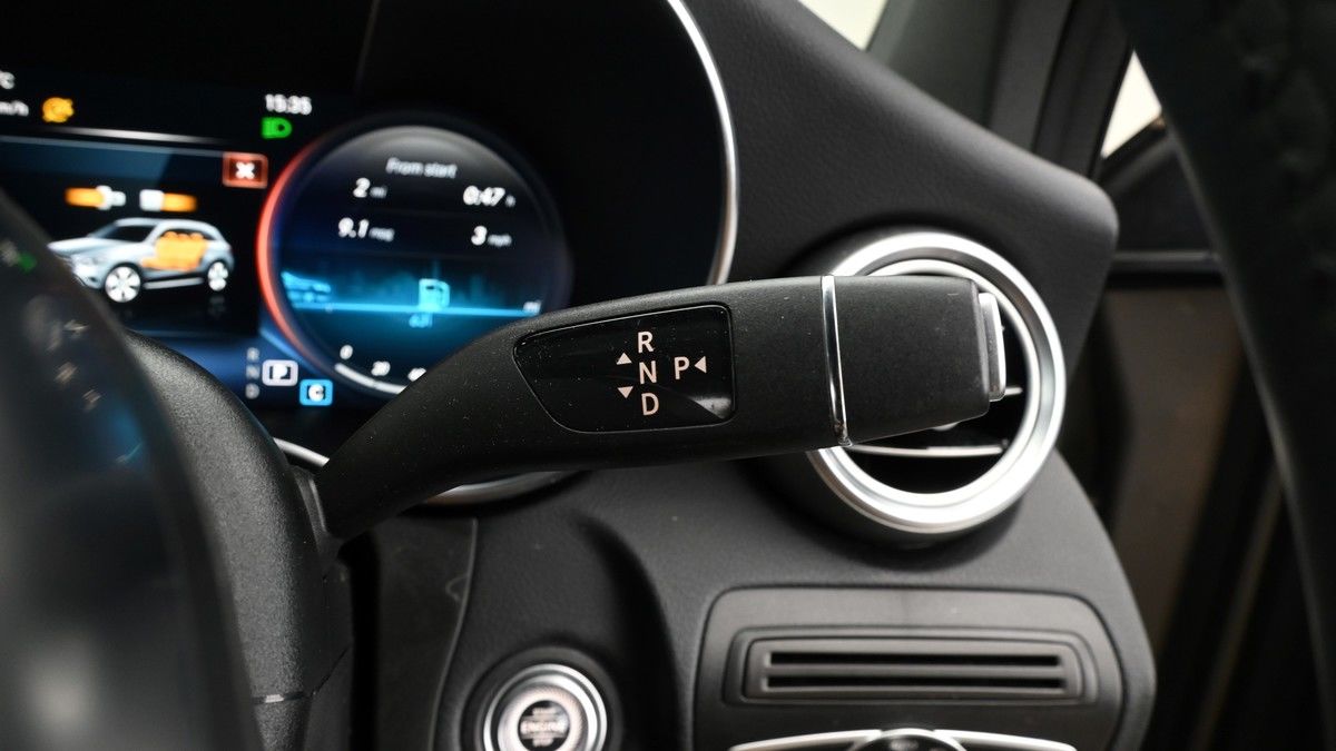 Mercedes-Benz GLC Image 2