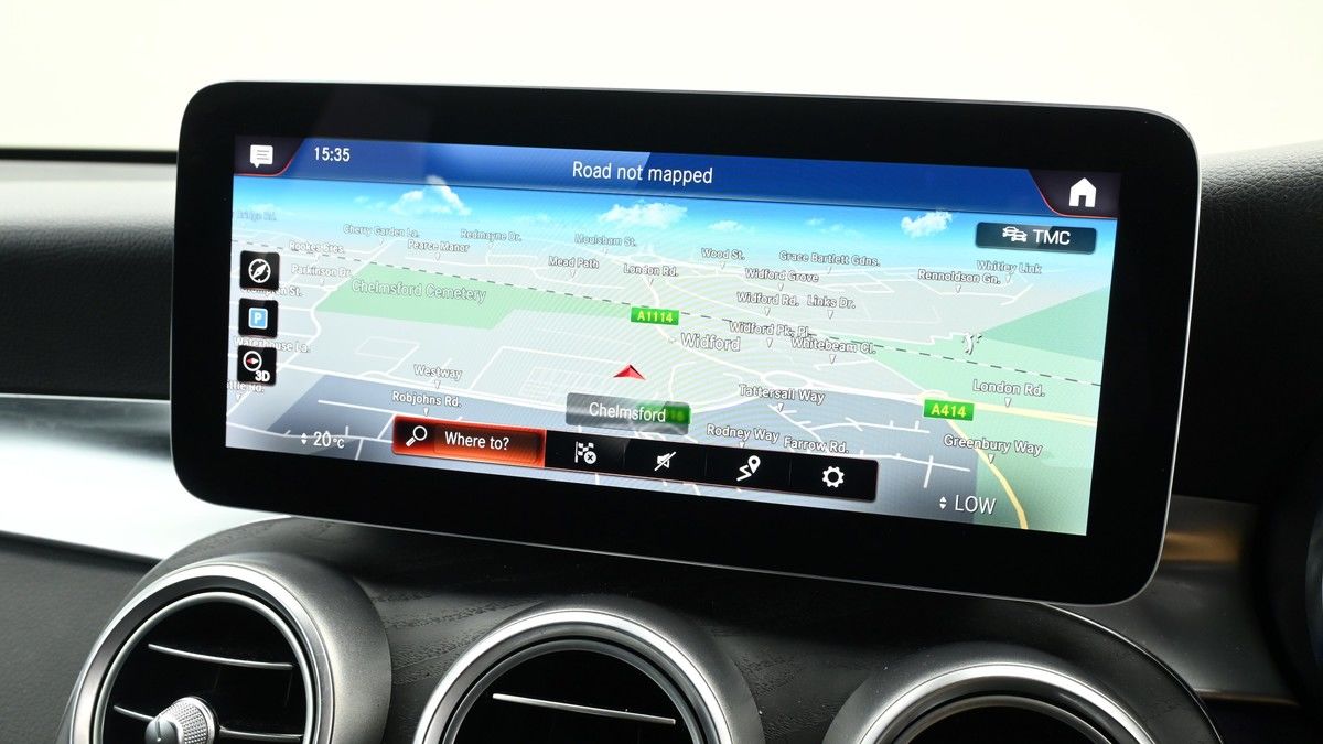 Mercedes-Benz GLC Image 11