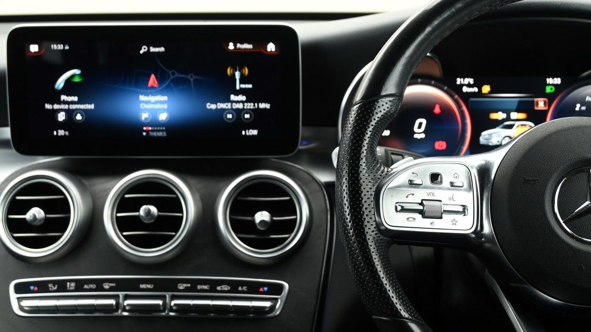 Mercedes-Benz GLC Image 15
